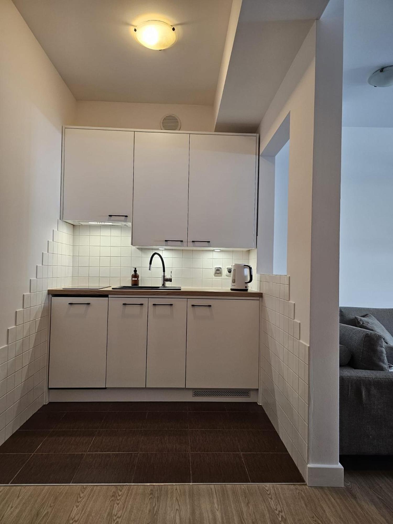 56 M2 Arka Medical *